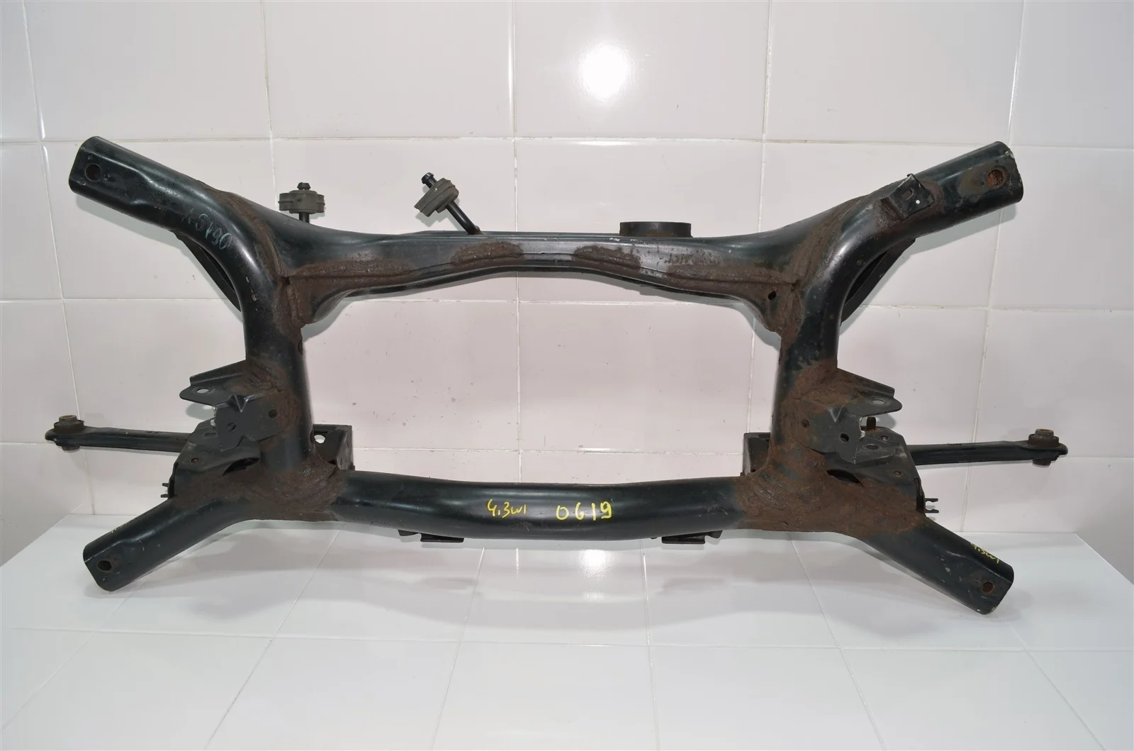 Балка задняя MITSUBISHI OUTLANDER 2012+ 4100A095 GF