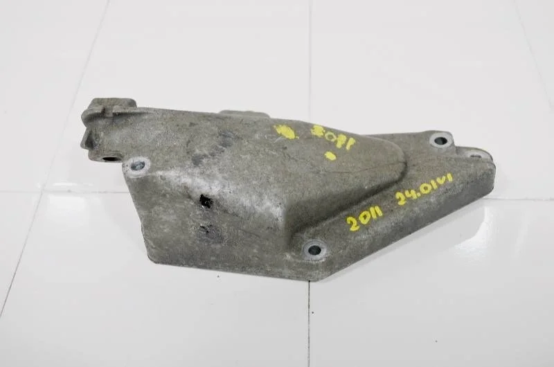 Кронштейн двигателя MERCEDES-BENZ GL-class 2006 A2732232204 X164, левый