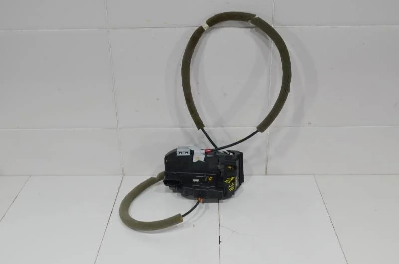 Замок двери NISSAN QASHQAI 2013+ 825004EA0A J11, задний правый