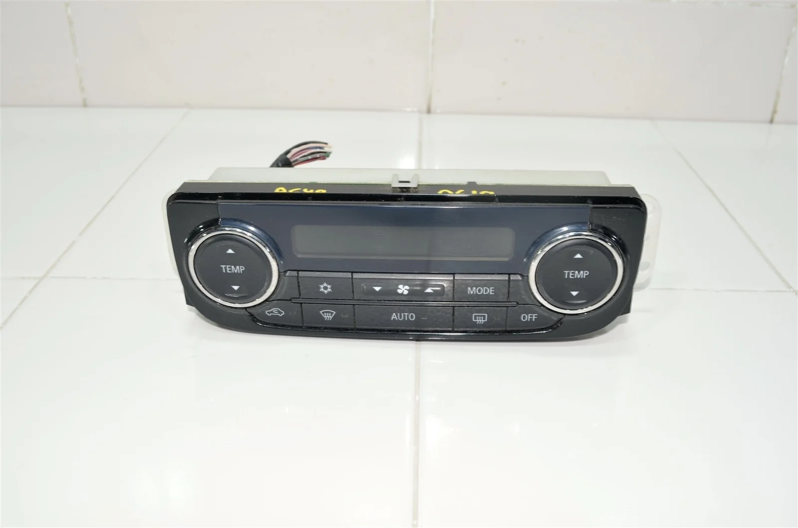 Панель управления климат-контролем MITSUBISHI OUTLANDER 2012+ 7820A461XA GF