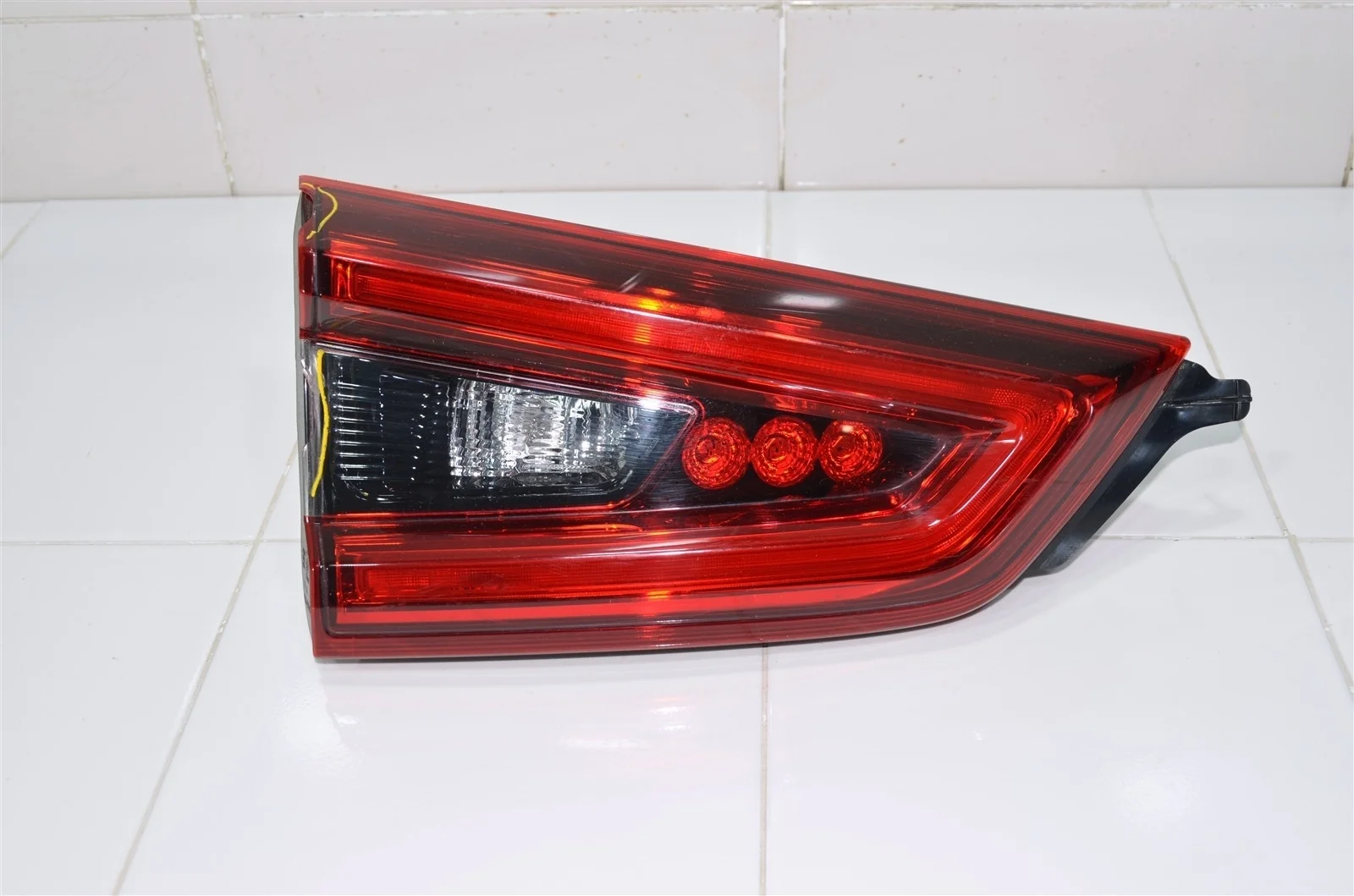 Фонарь NISSAN QASHQAI 2013+ 26555HV05A J11, левый