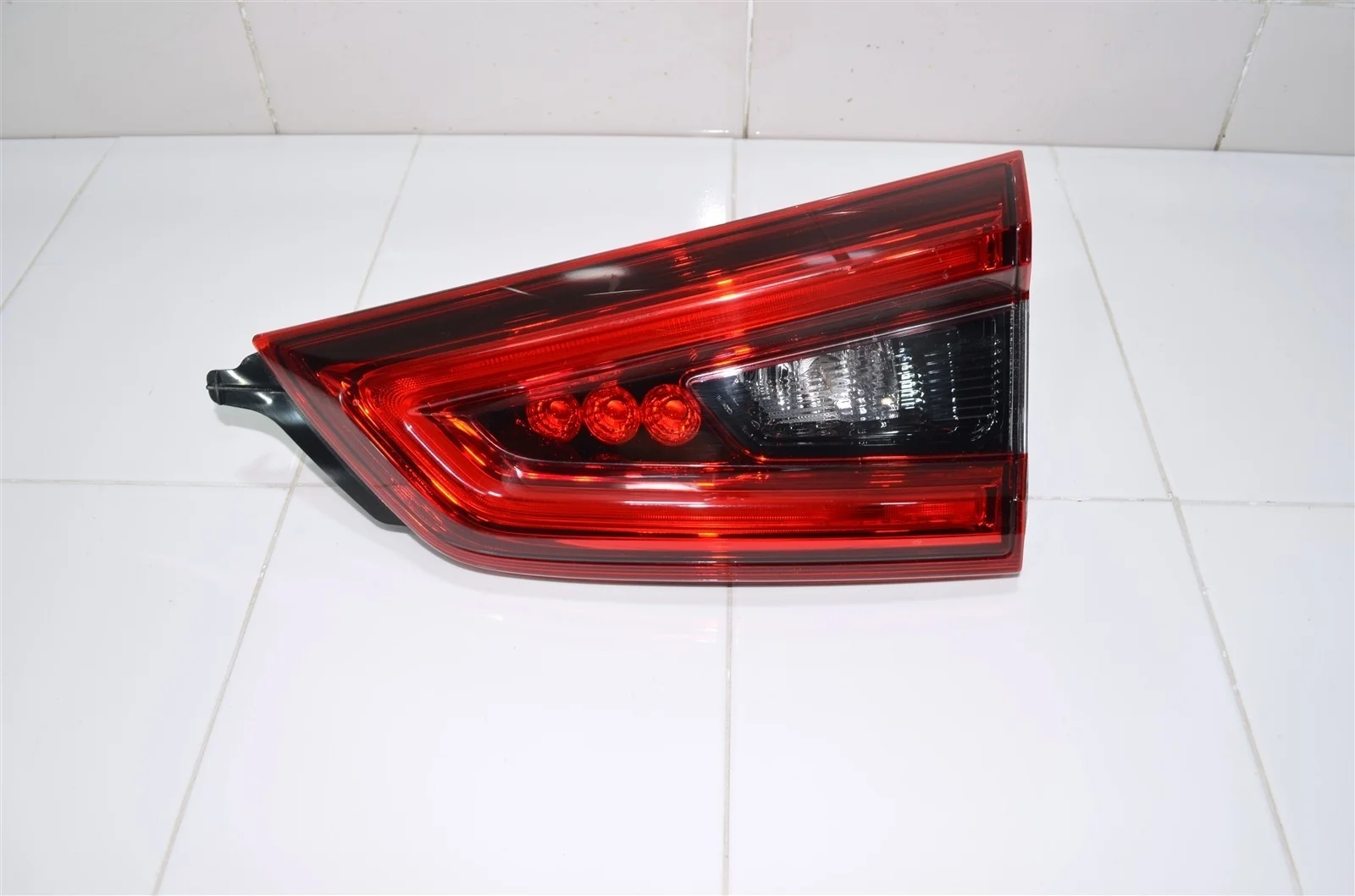 Фонарь NISSAN QASHQAI 2013+ 26550HV05A J11, правый