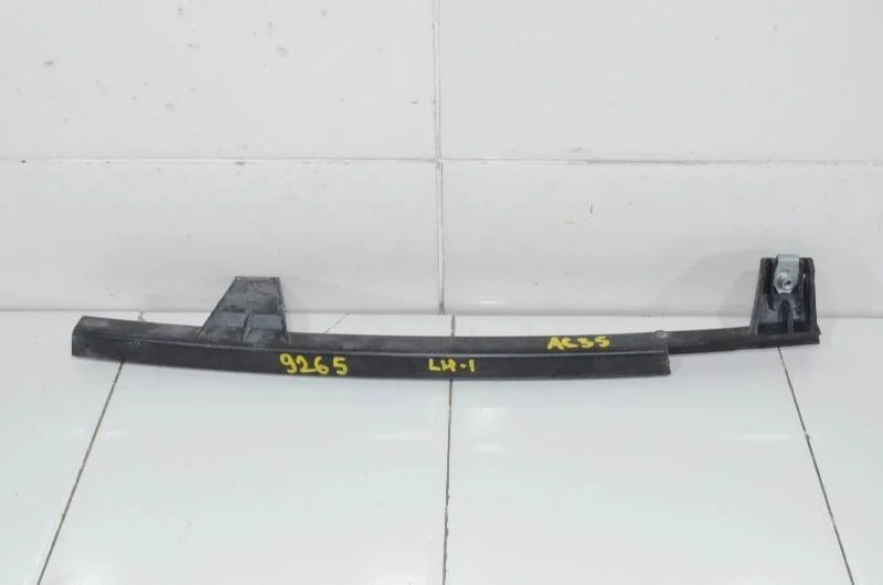 Направляющая стекла двери FORD ESCAPE 2006 2L8Z7823201BA EP, передняя левая