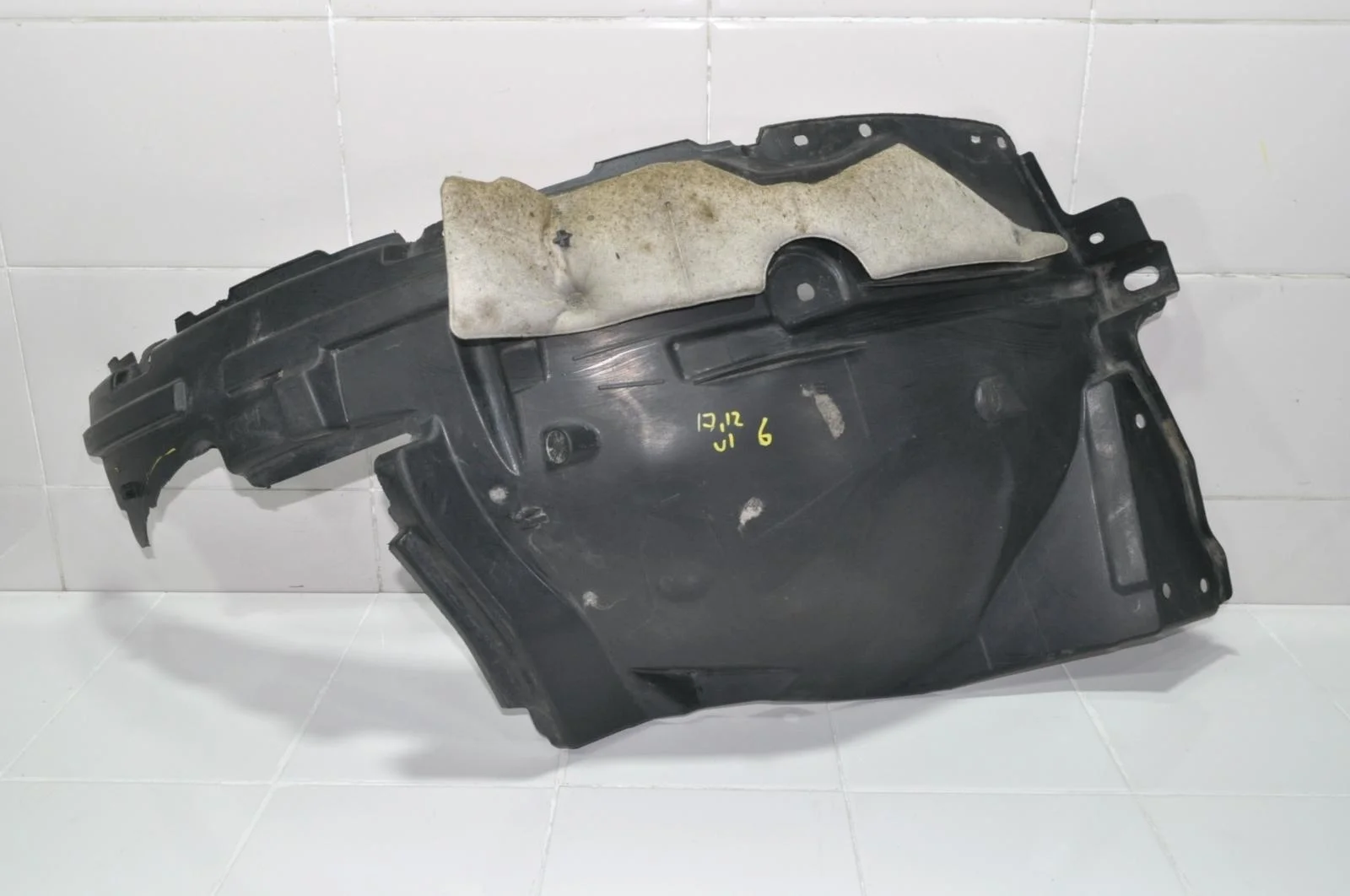 Подкрылок NISSAN QASHQAI 2013+ 63840HV00A J11, передний правый