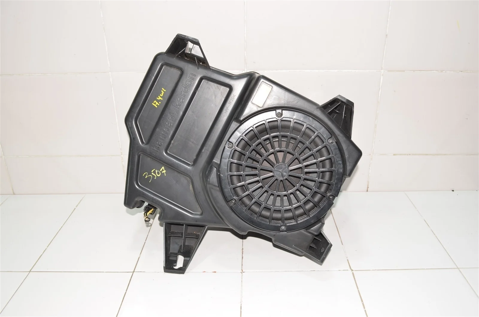 Сабвуфер MERCEDES-BENZ GL-Class 2012+ A1668202802 X166