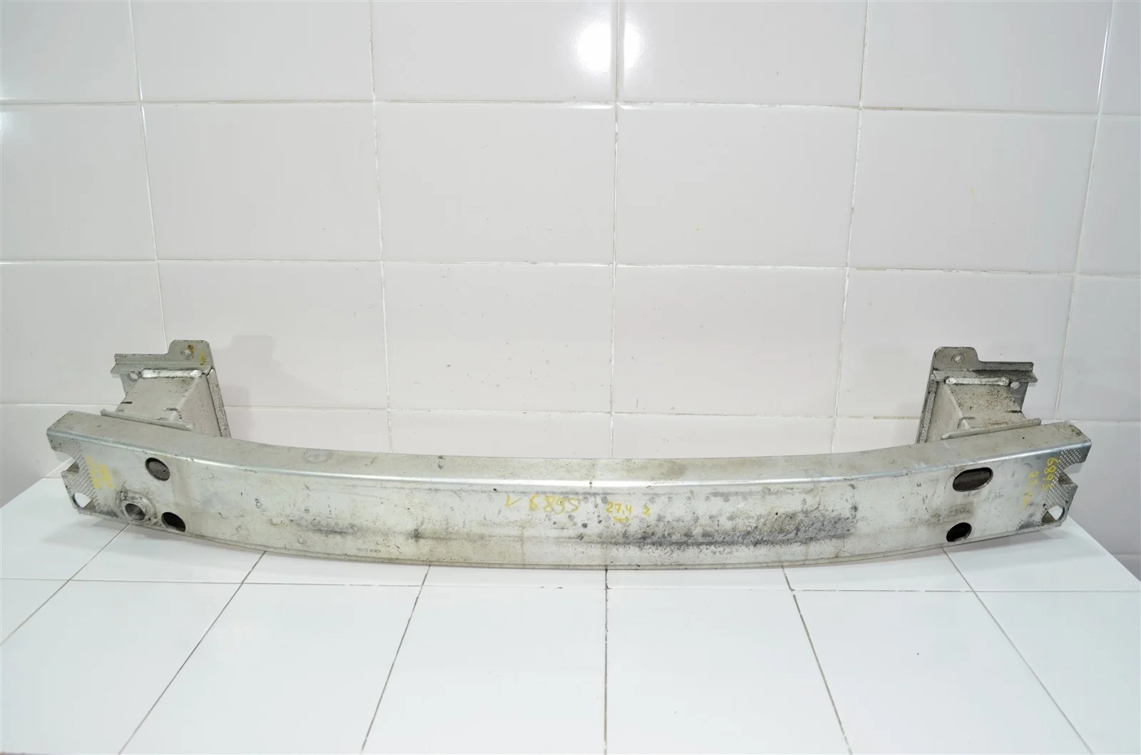 Усилитель бампера NISSAN PATHFINDER 2016 620303JA0A R52, передний