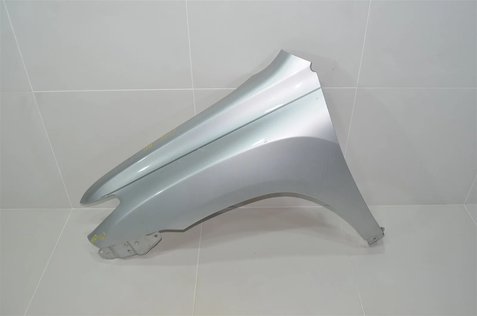 Крыло TOYOTA HIGHLANDER 2010-2013 538020E050 XU40, переднее левое