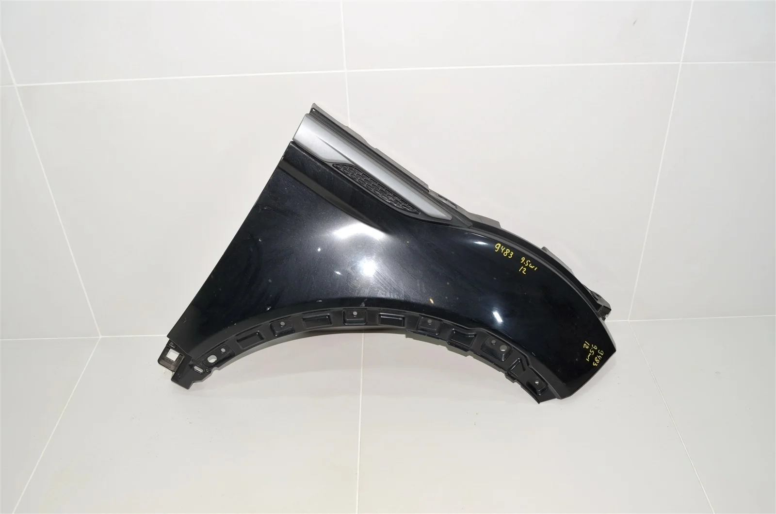 Крыло Land Rover RANGE ROVER EVOQUE 2011+ LR027589 L538, переднее правое