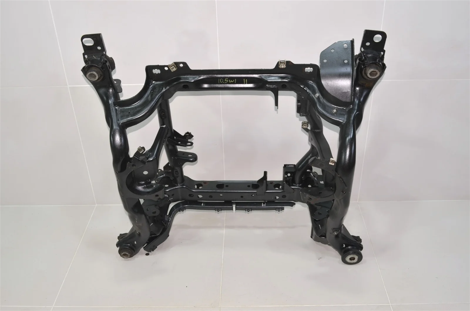 Подрамник MERCEDES-BENZ GL-Class 2012+ A1663302300 X166