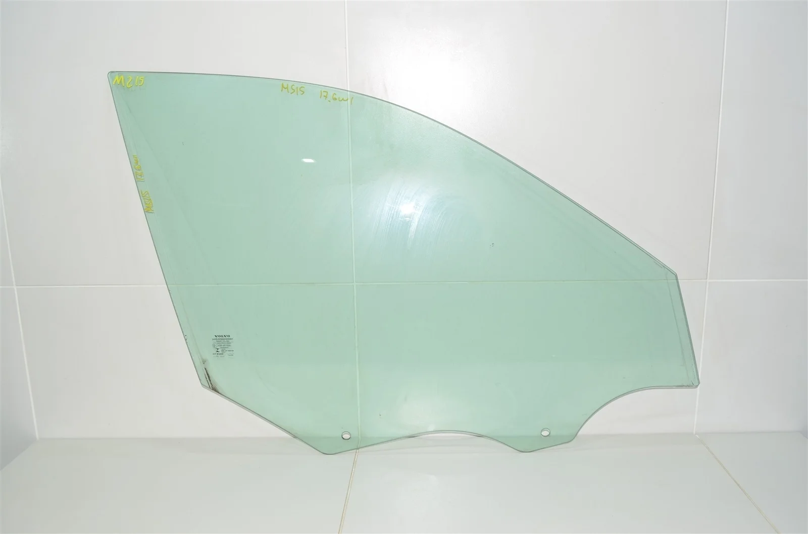 Стекло двери VOLVO XC90 2016 31352945 L 2.0 (D4204T11), переднее правое
