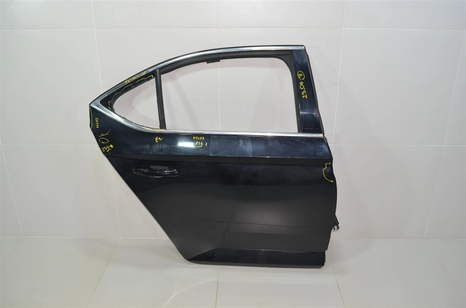 Дверь SKODA SUPERB 2017 3V5833052 B8 2.0(CJXA), задняя правая