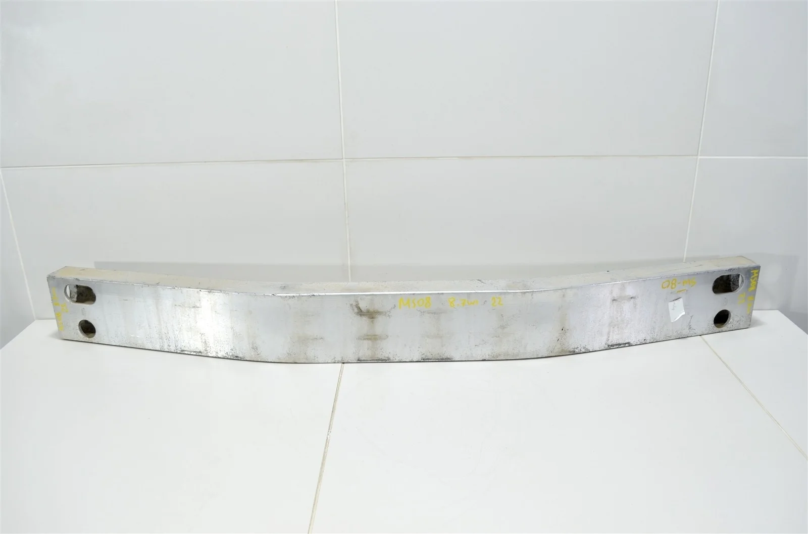 Усилитель бампера TOYOTA HIGHLANDER 2016 521710E080 XU50 3.5 2GR-FE, задний