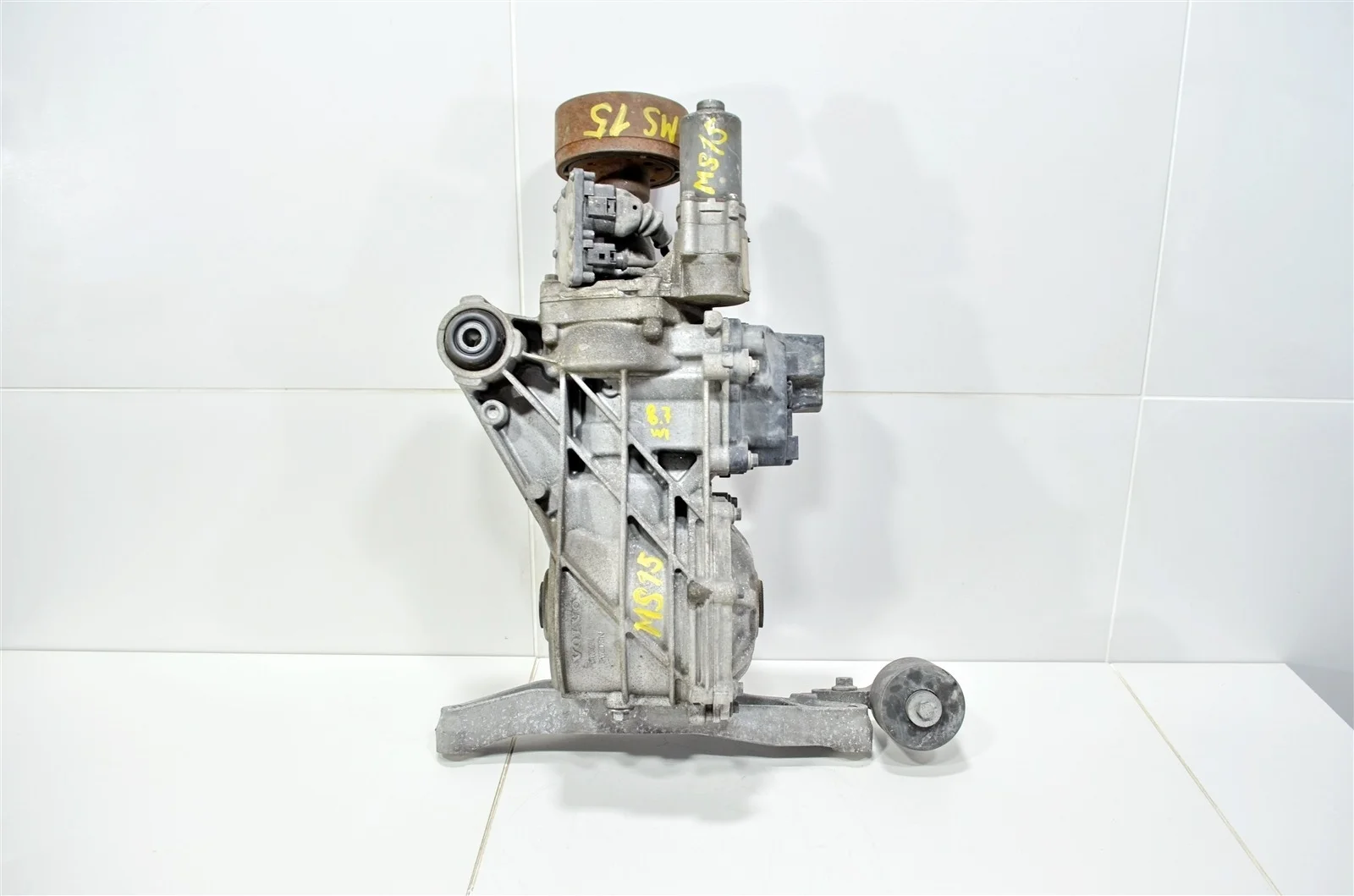 Редуктор задний VOLVO XC90 2016 36010143 L 2.0 (D4204T11)