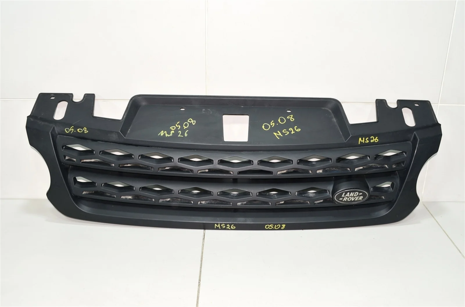 Решетка радиатора LAND ROVER RANGE ROVER SPORT 2016 LR054765 L494 3.0L 200AX