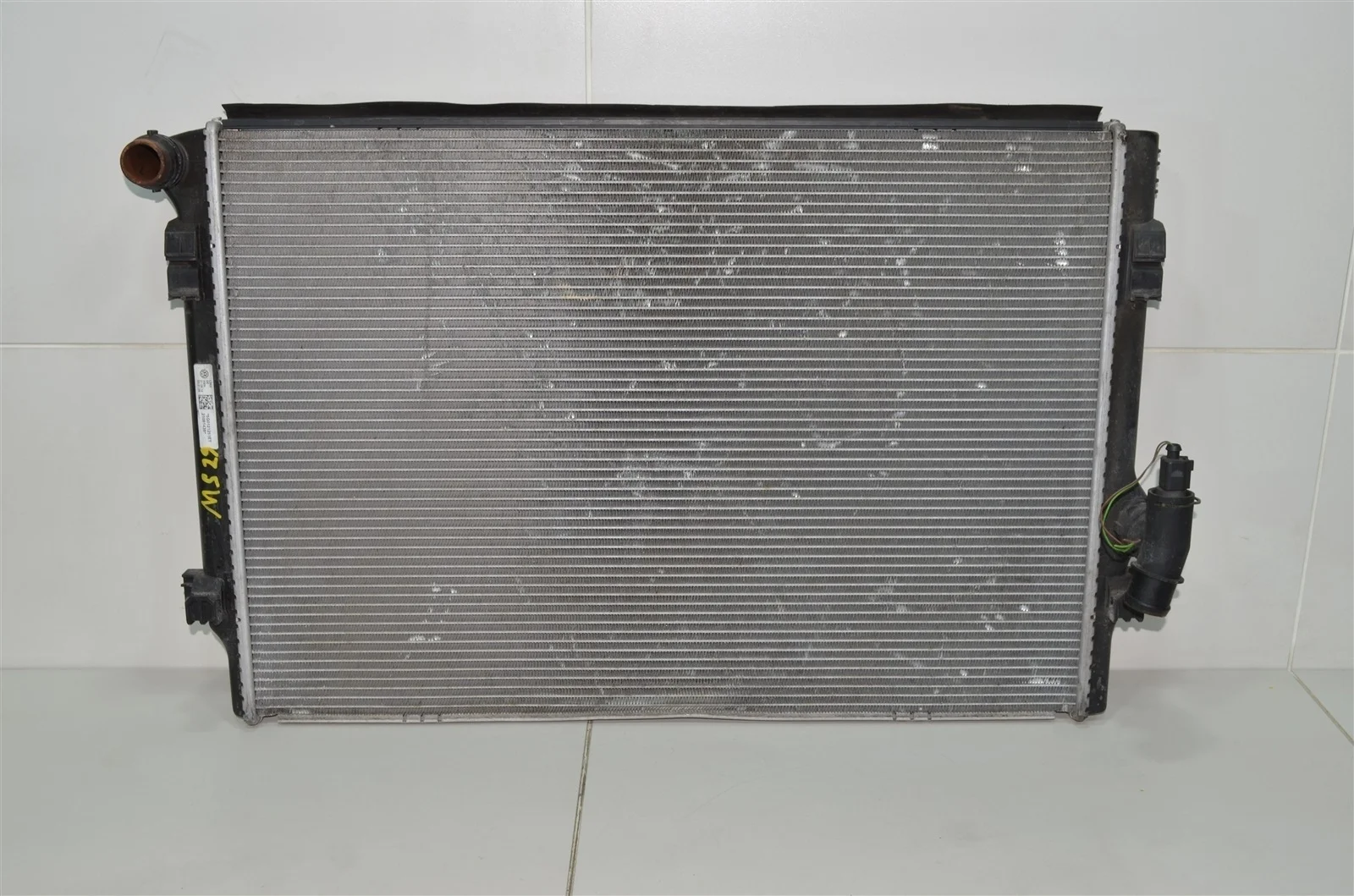 Радиатор ДВС Audi A3 2014 5WA121251H 8V 1.8L (CJSA)