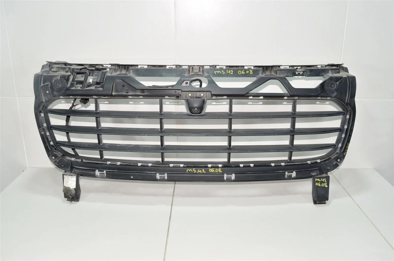 Решетка бампера центральная PORSCHE CAYENNE 2015 95850568302 958 (92A) 3.0L CVVA