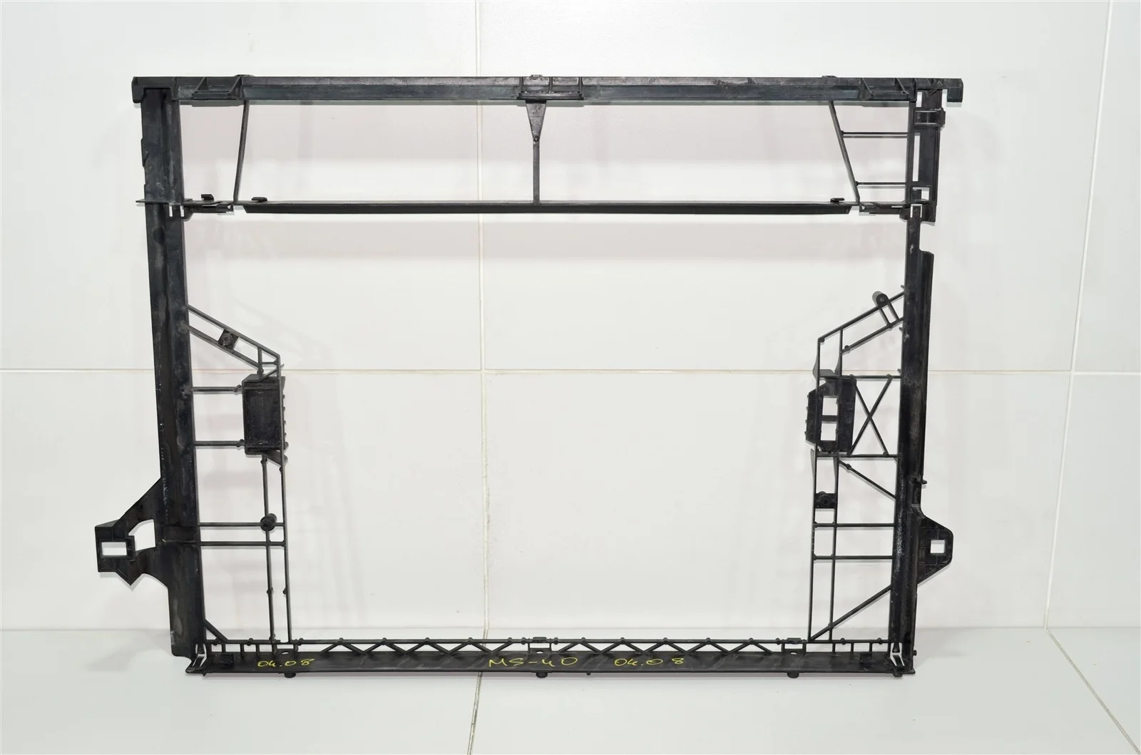 Рамка радиатора VOLKSWAGEN TOUAREG 2014 7P0121093D FL/NF 3.0L TDI CJMA