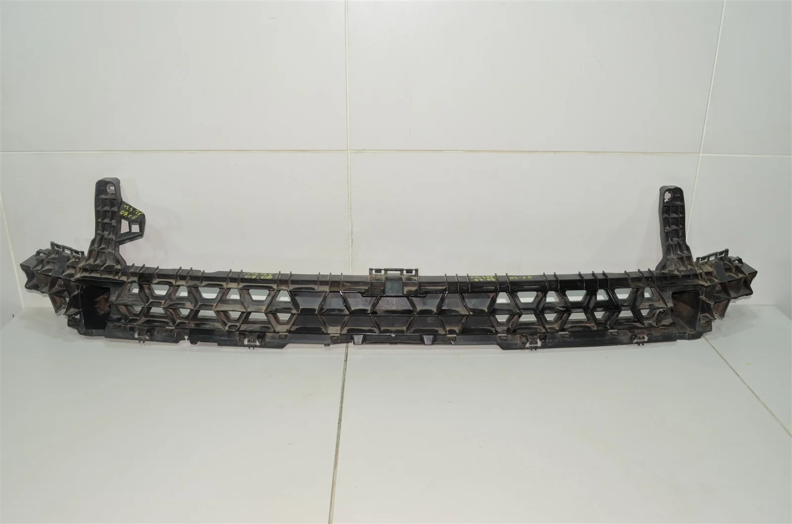 Кронштейн бампера центральный VOLKSWAGEN CARAVELLE 2018 7E0807699A T6 2.0L TDI (CAAC), передний