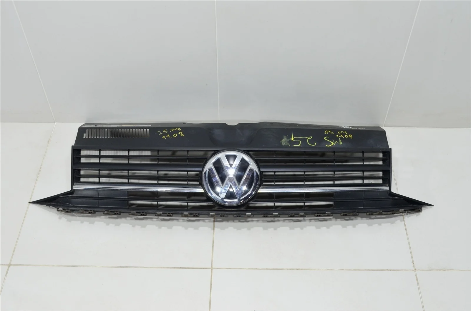 Решетка радиатора VOLKSWAGEN CARAVELLE 2018 7E0853651A T6 2.0L TDI (CAAC)