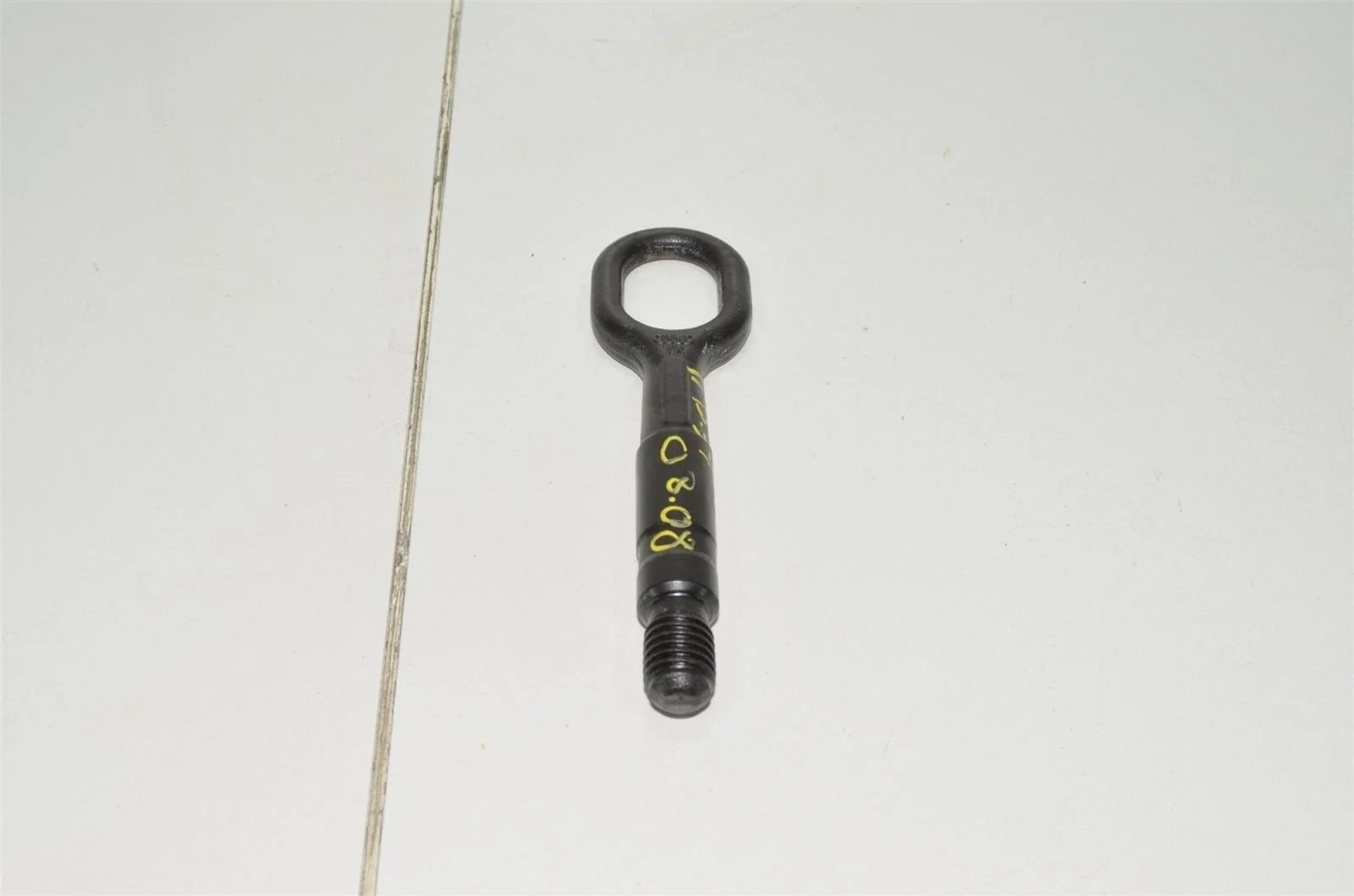 Крюк буксировочный SKODA KAROQ 2022 8K0805615A NU7 1.4L TSI (DJKA)