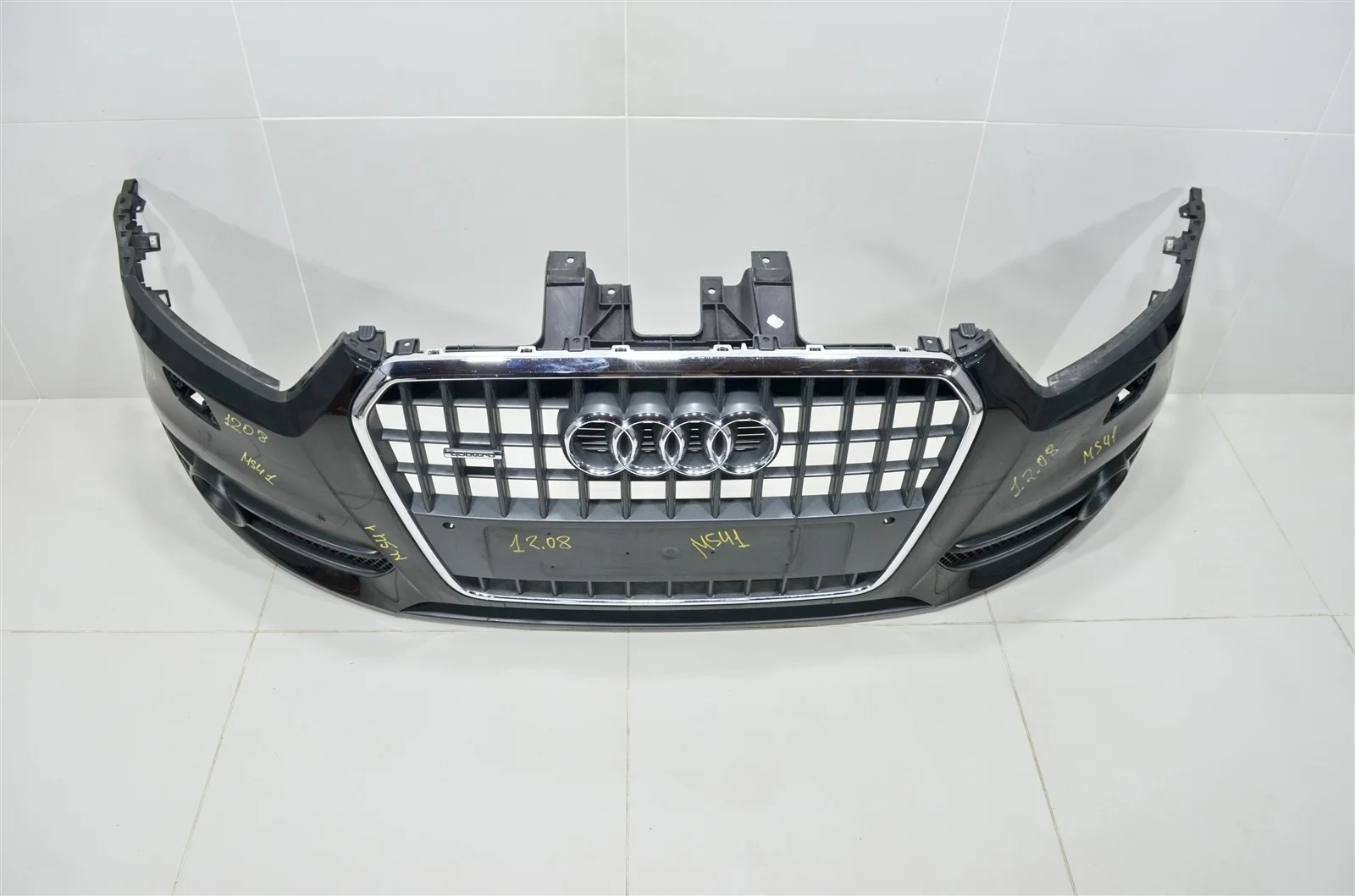 Бампер AUDI Q3 2014 8U0807065A 8U 2.0L (CCZC), передний