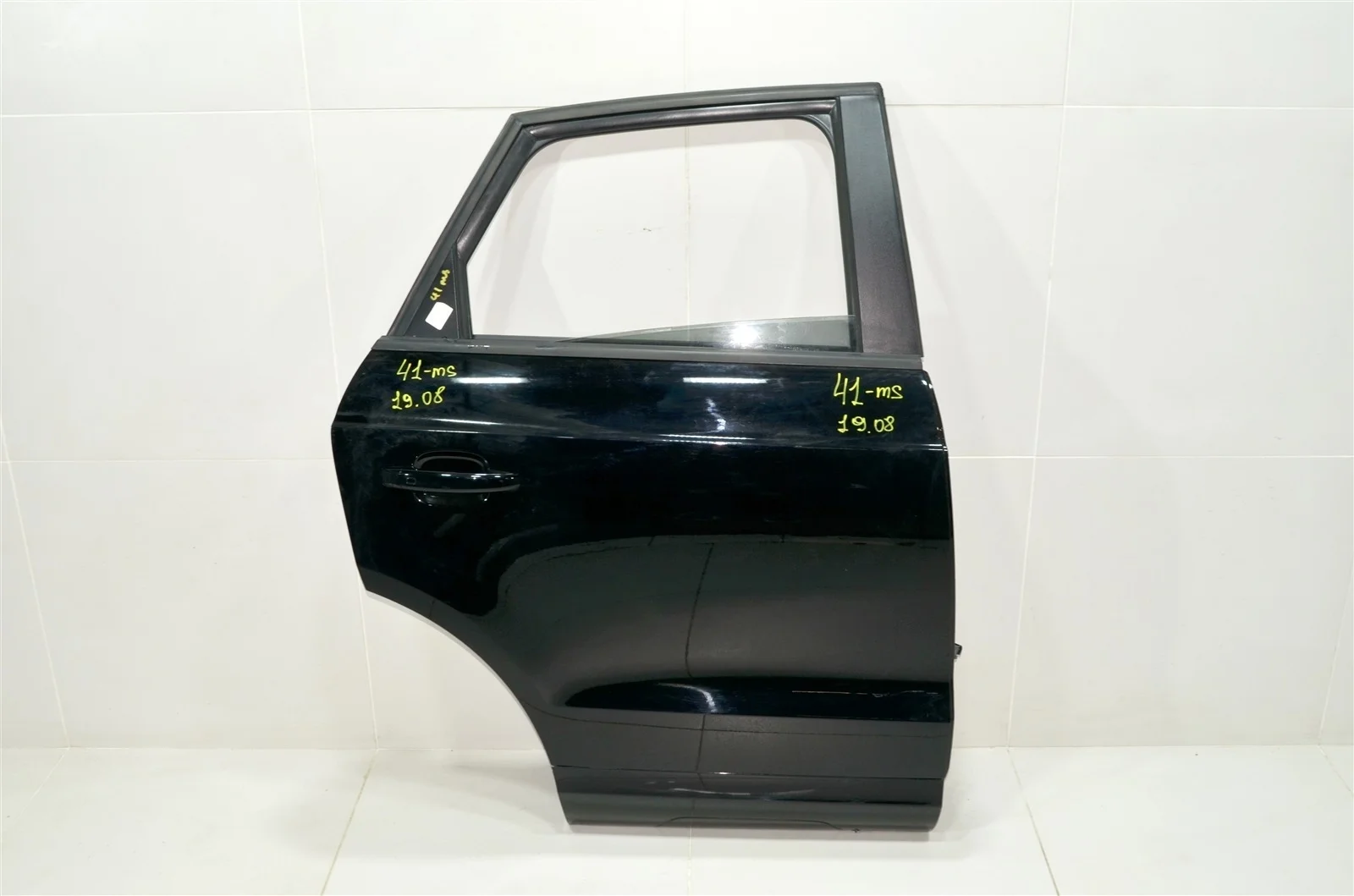 Дверь AUDI Q3 2014 8U0833052 8U 2.0L (CCZC), задняя правая