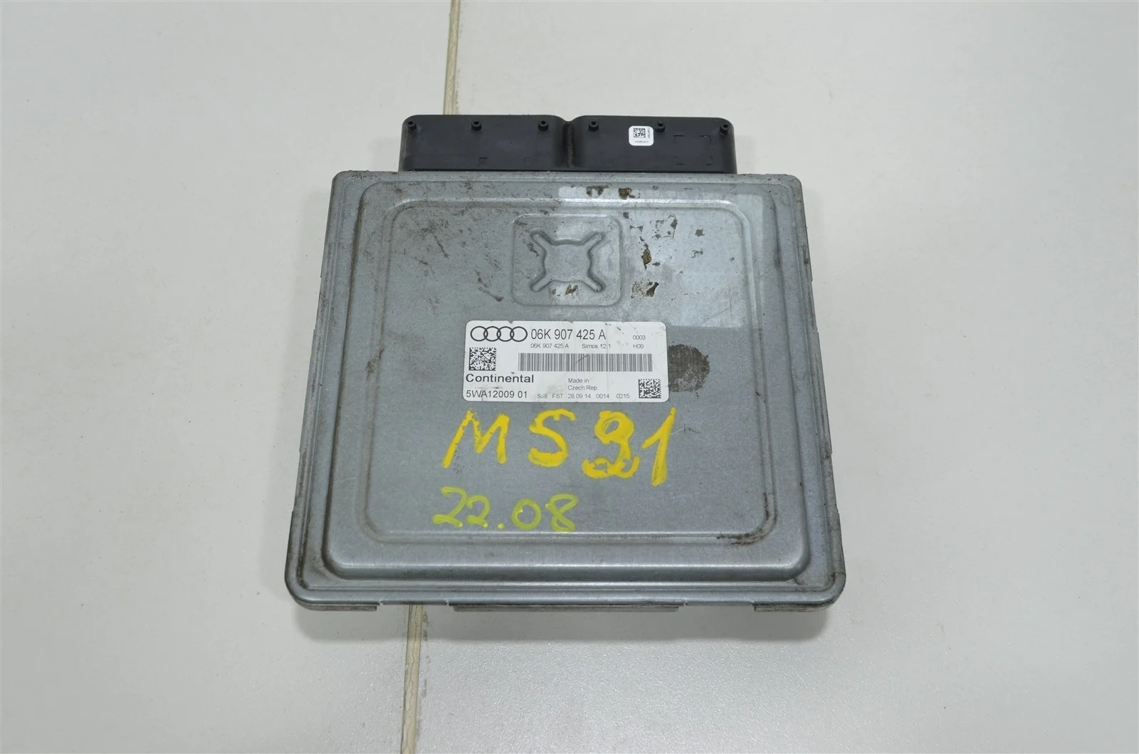 Блок управления двигателем AUDI A3 2014 06K907425A 8V 1.8L (CJSA)