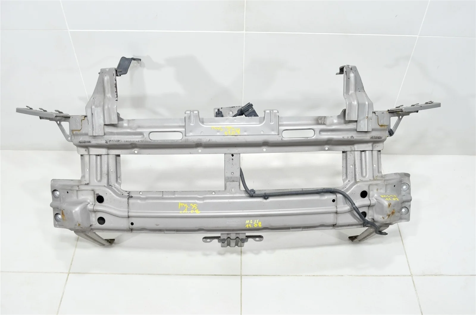 Усилитель бампера Chevrolet Captiva 2011-2018 94526076 С140 3.0L LFW A30XF, передний