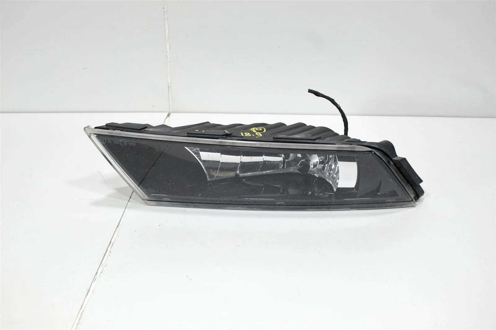 ПТФ SKODA SUPERB 2017 3V0941699 B8 2.0(CJXA), передний левый