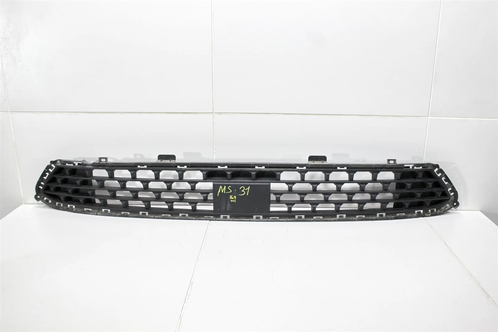 Решетка бампера центральная HYUNDAI SANTA FE 2020 86531S1600 TM 2.2L D4HE
