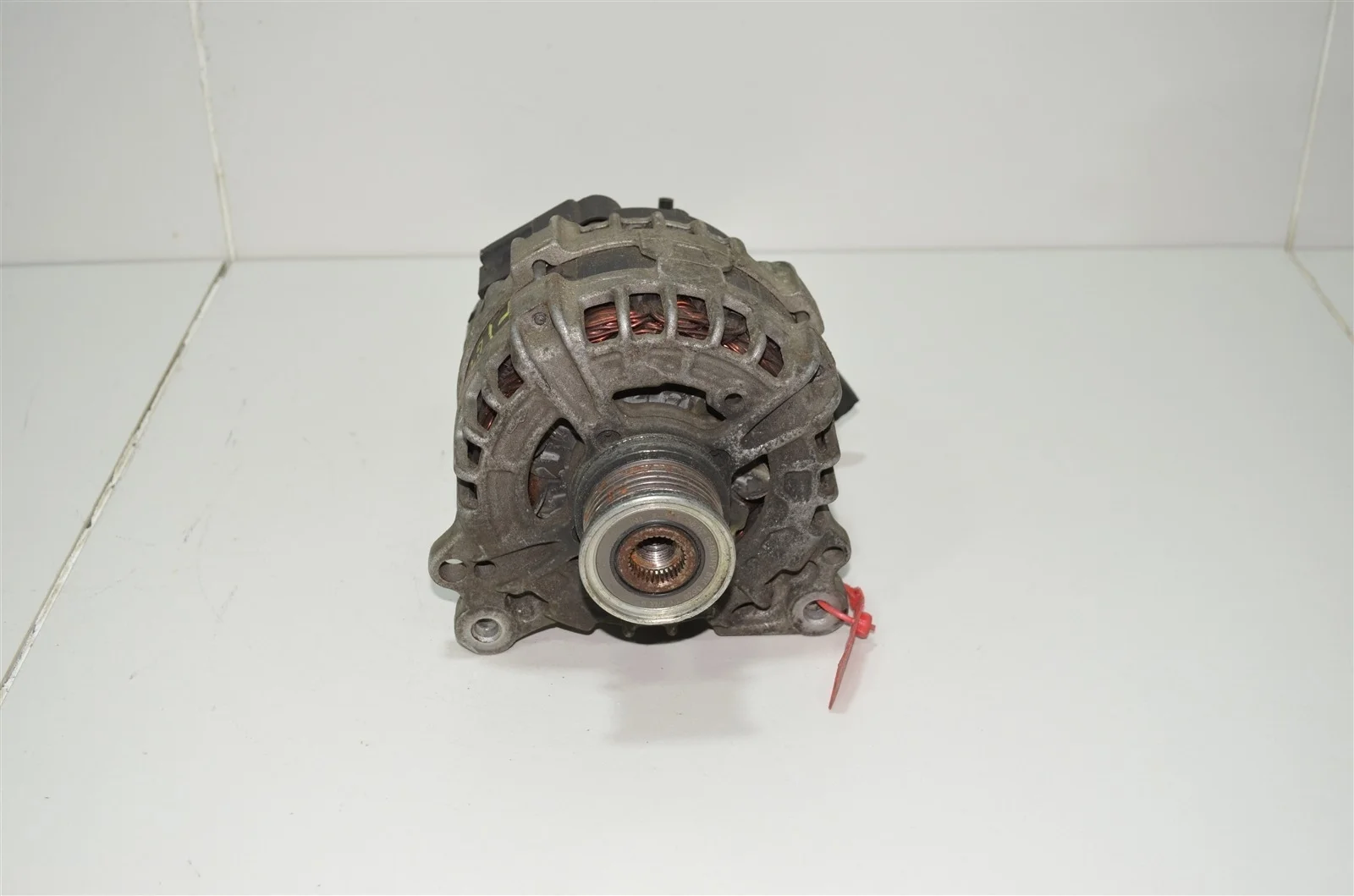 Генератор Volkswagen TIGUAN 2016+ 03L903023K 2