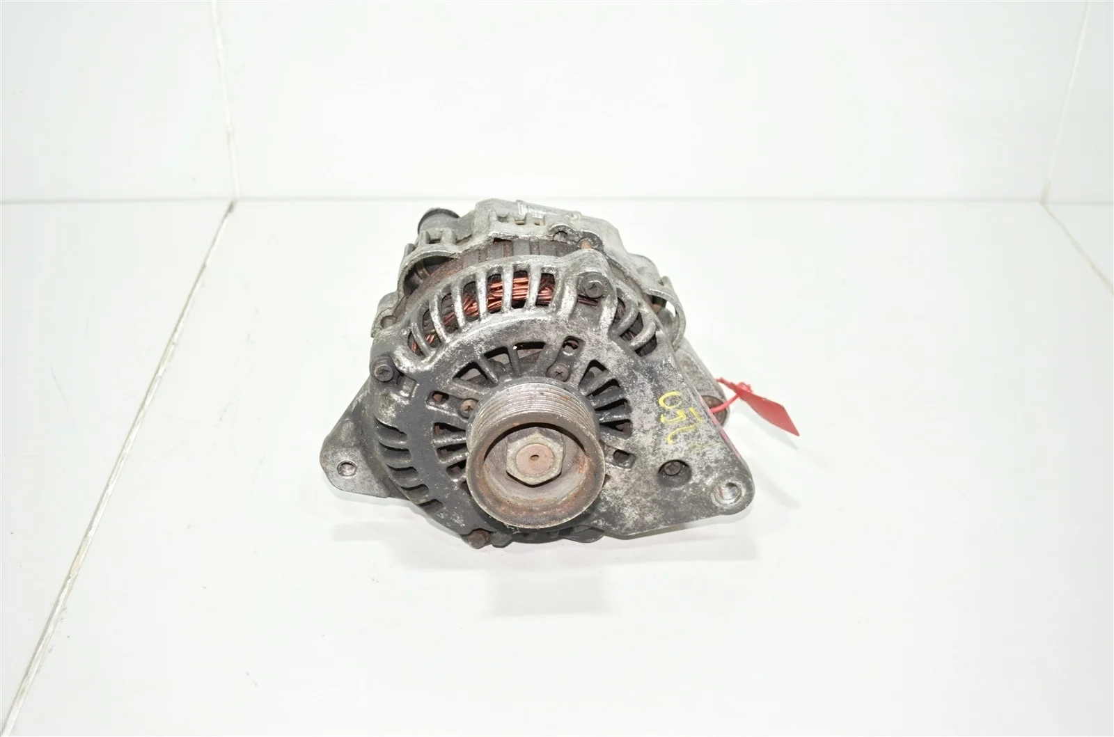 Генератор MITSUBISHI Pajero 2000+ MD370480 3