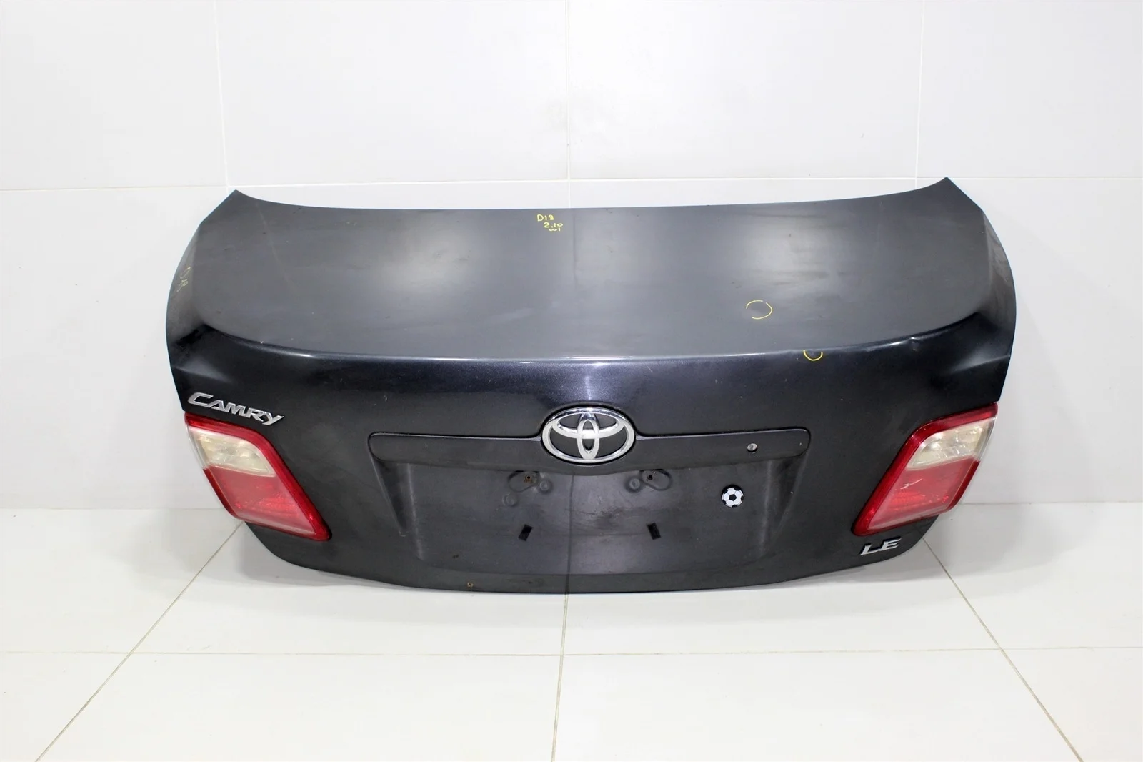 Крышка багажника TOYOTA CAMRY 2006-2011 6440106280 XV40