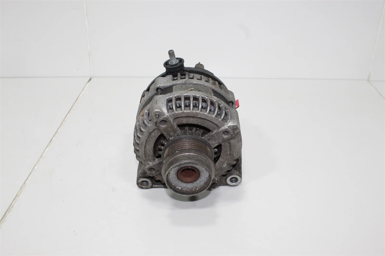 Генератор CHRYSLER TOWN&COUNTRY 2000-2007 4868430AH 4