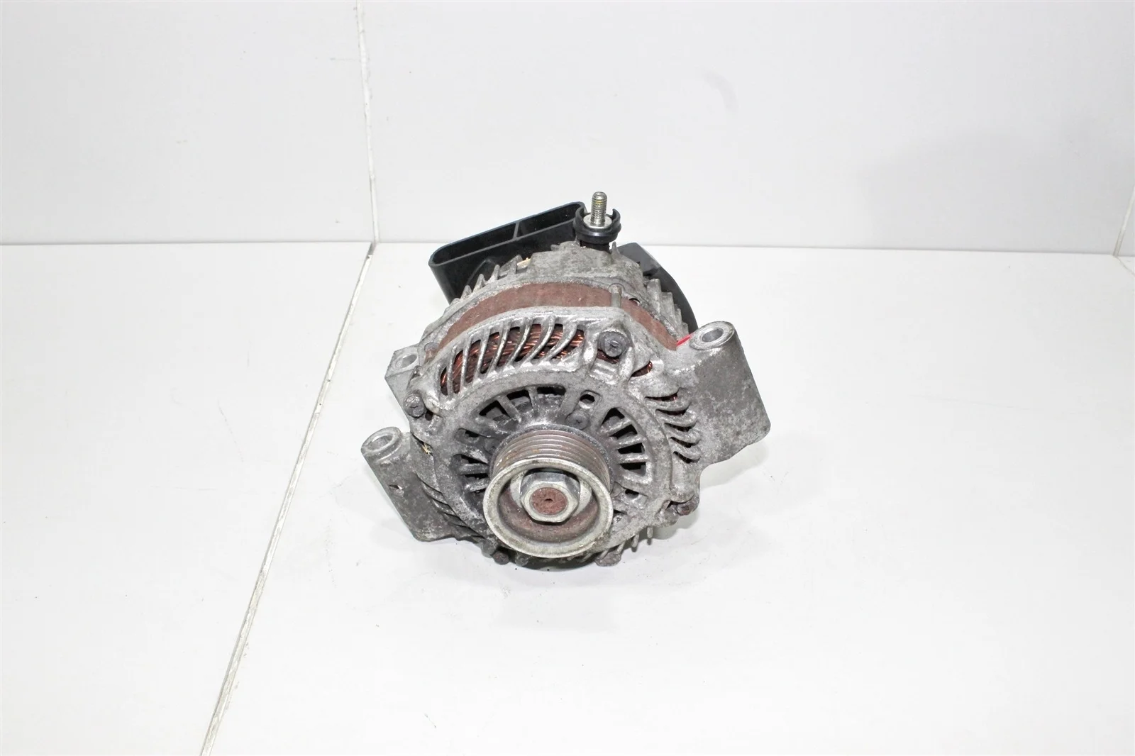 Генератор MAZDA CX-7 2007+ L33G18300A ER