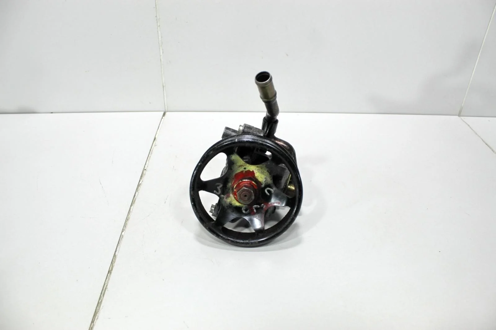 Насос ГУР FORD ESCAPE 2006 6L8Z3A696BA EP