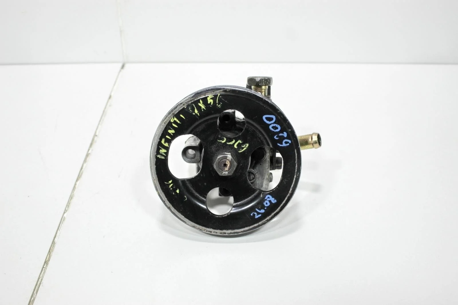 Насос ГУР INFINITI QX56 2005 491107S000 JA60