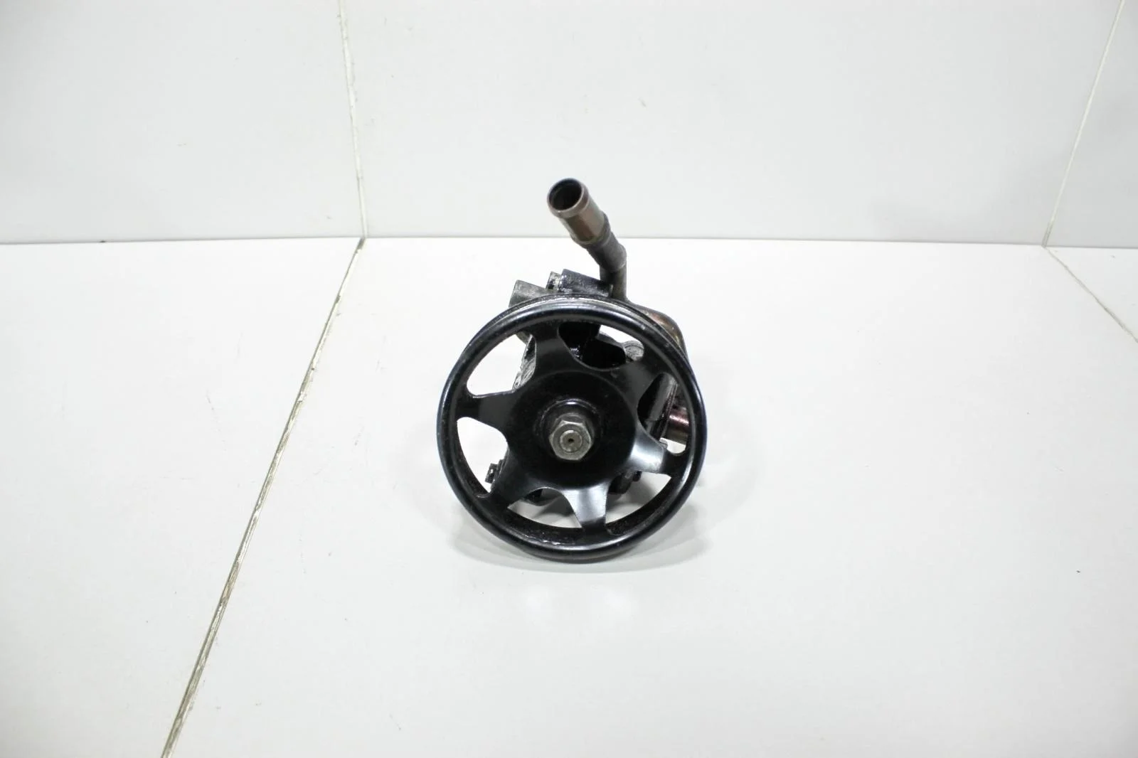 Насос ГУР FORD ESCAPE 2006 6L8Z3A696BA EP