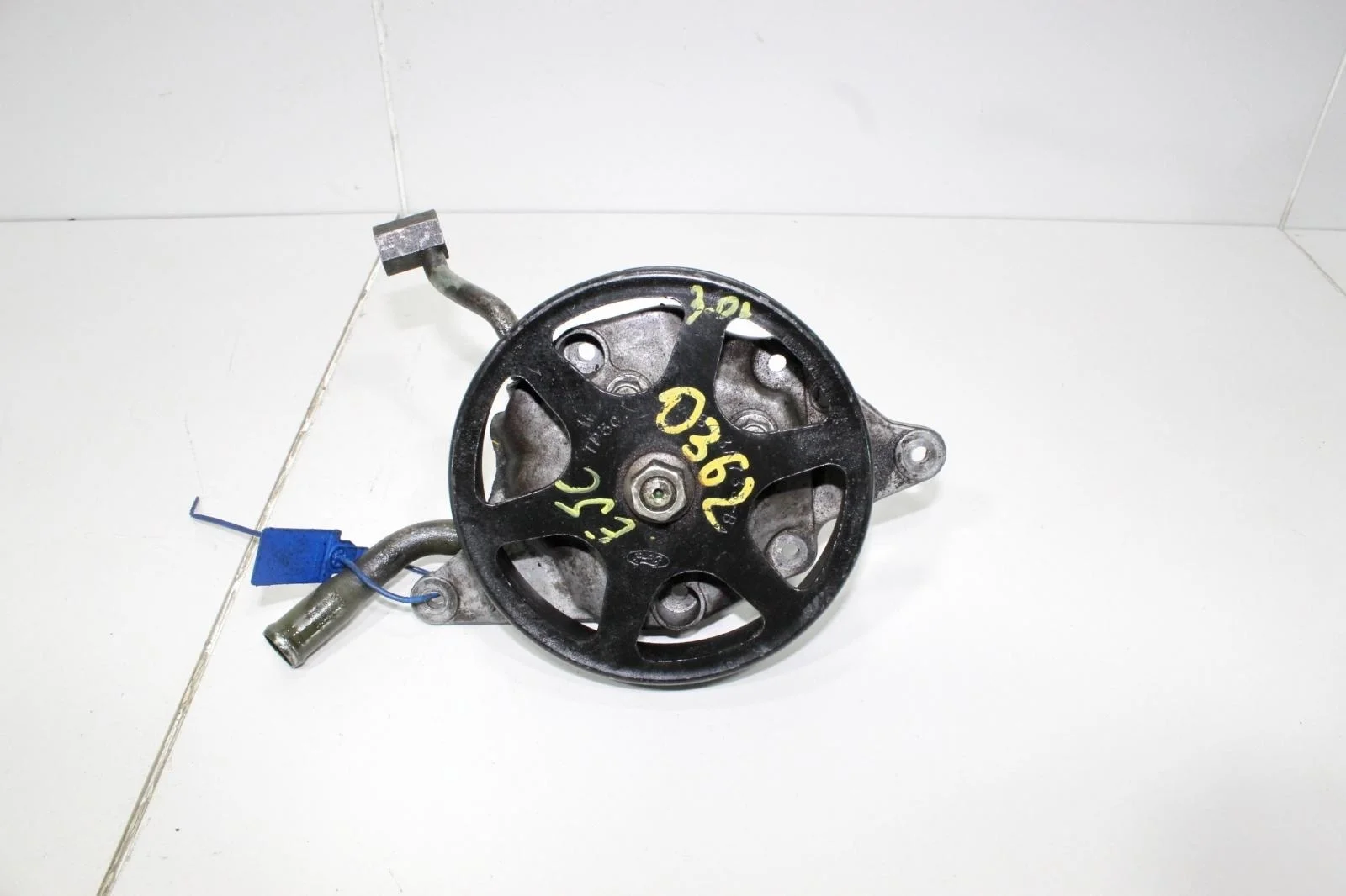 Насос ГУР FORD ESCAPE 2002 YL8Z3A674AB EP