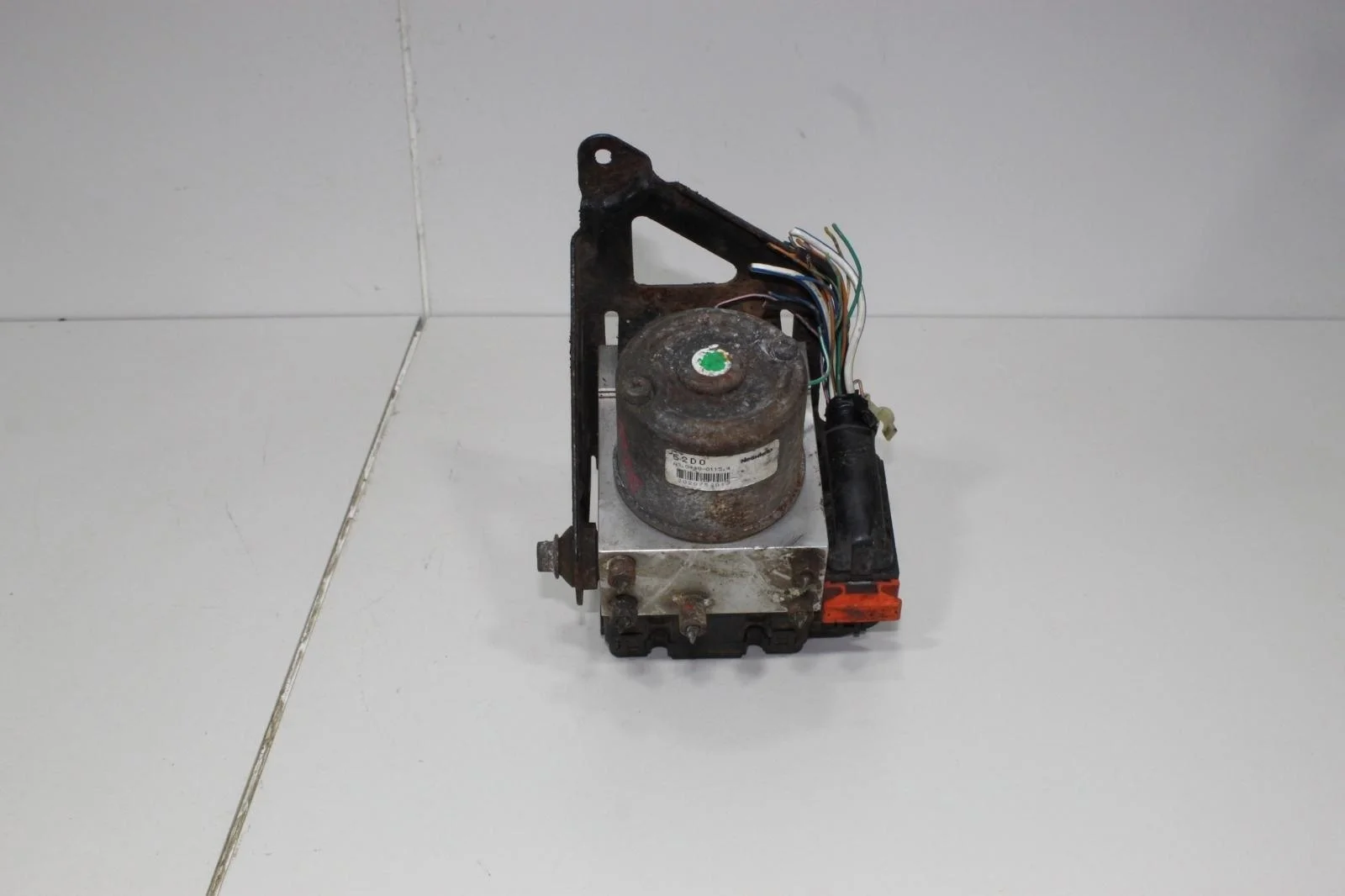 Блок abs SUZUKI Grand Vitara XL7 2001+ 5610052D02