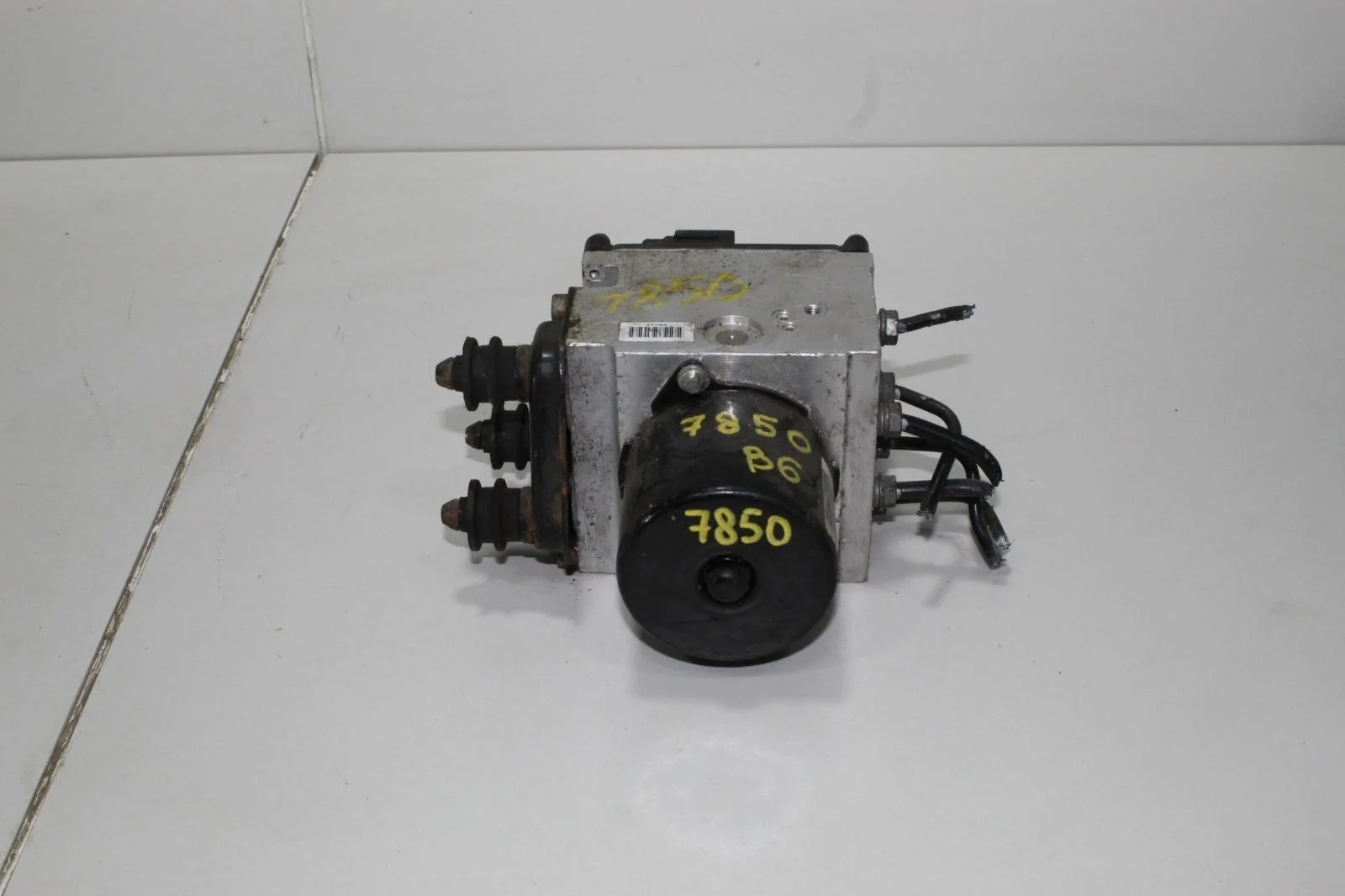 Блок abs Volkswagen Passat 2007 3C0614109ABEF B6 2.0