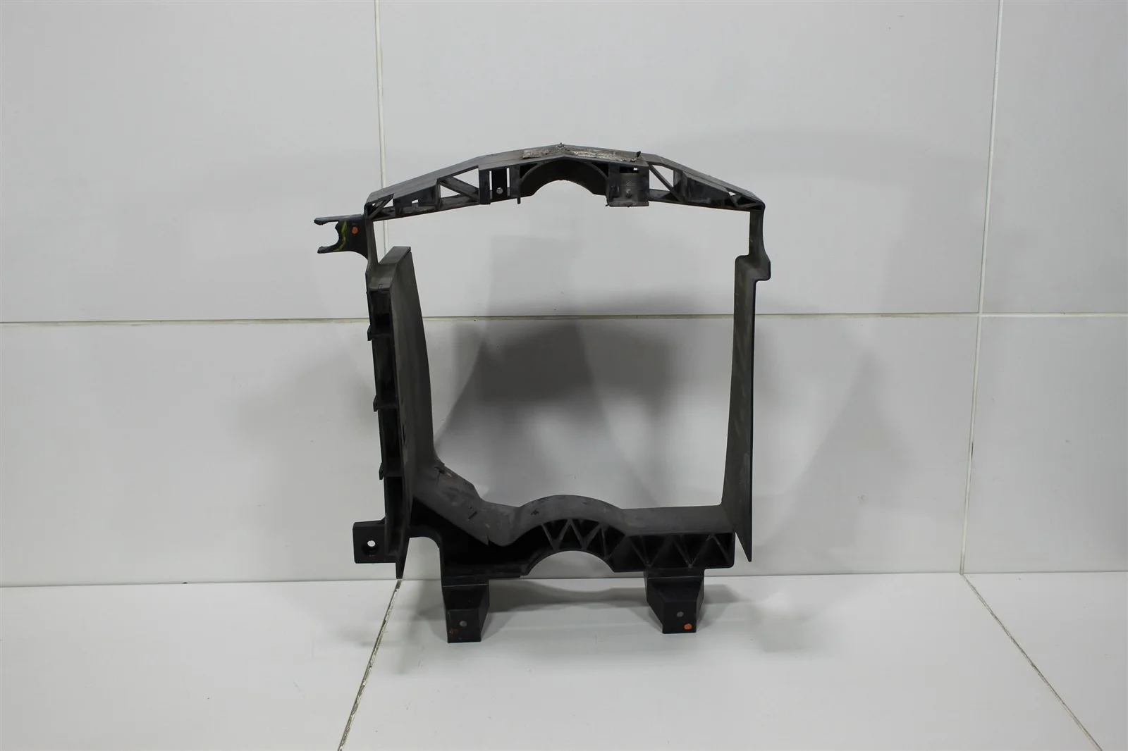 Кронштейн интеркулера LAND ROVER RANGE ROVER SPORT 2013+ LR034556 L494, правый