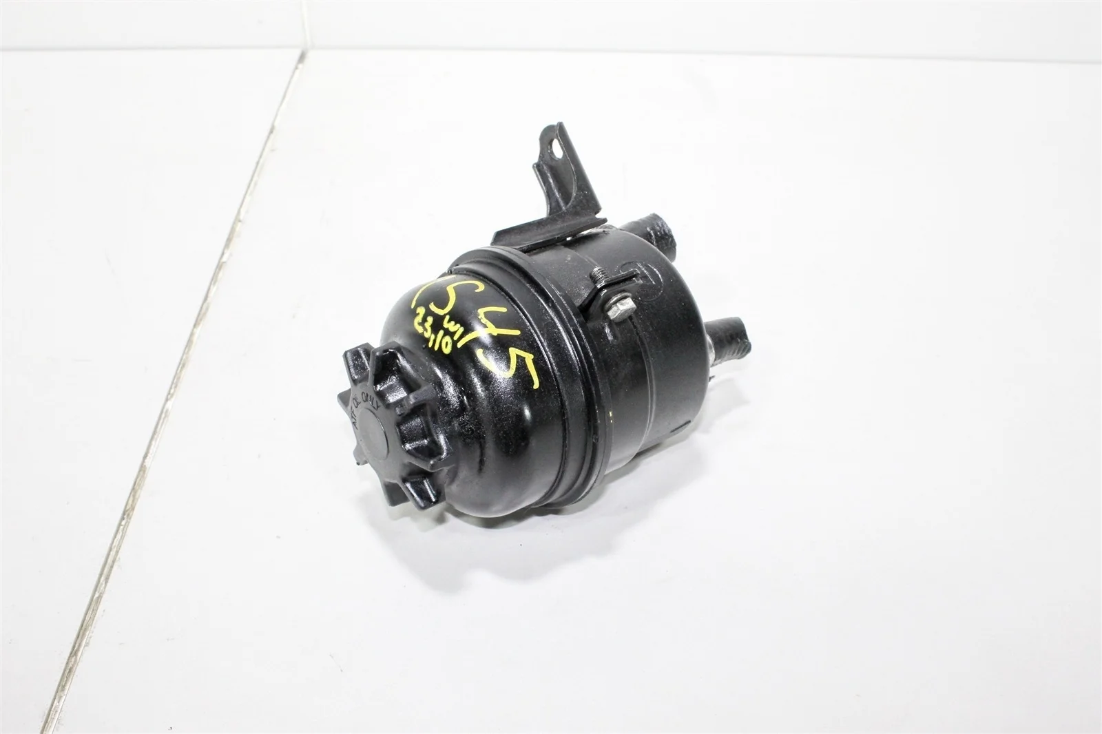 Бачок гидроусилителя BMW X5 2005 32416851217 E53 3.0 M54B30