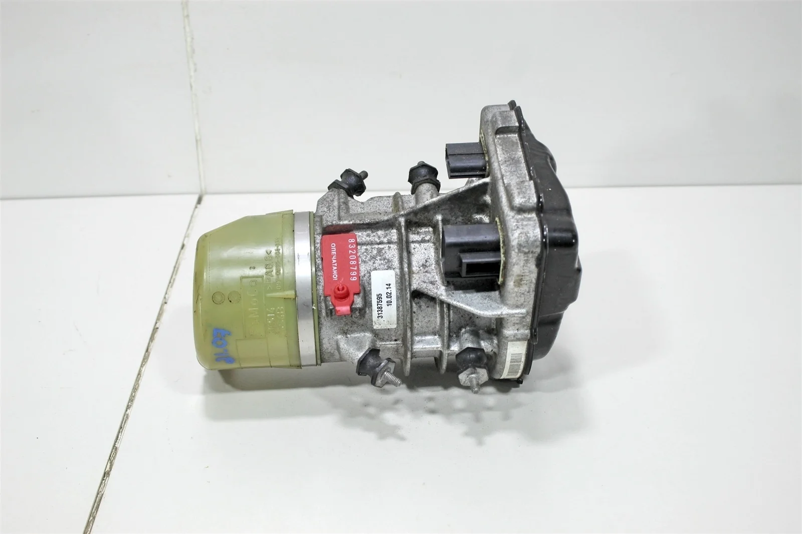 Насос ГУР VOLVO XC60 2008+ 31387595