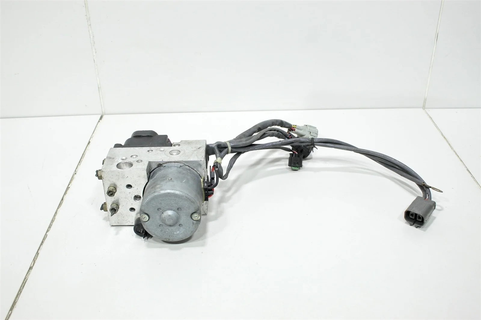 Блок abs Infiniti G35 2002+ 47600AM400 V35