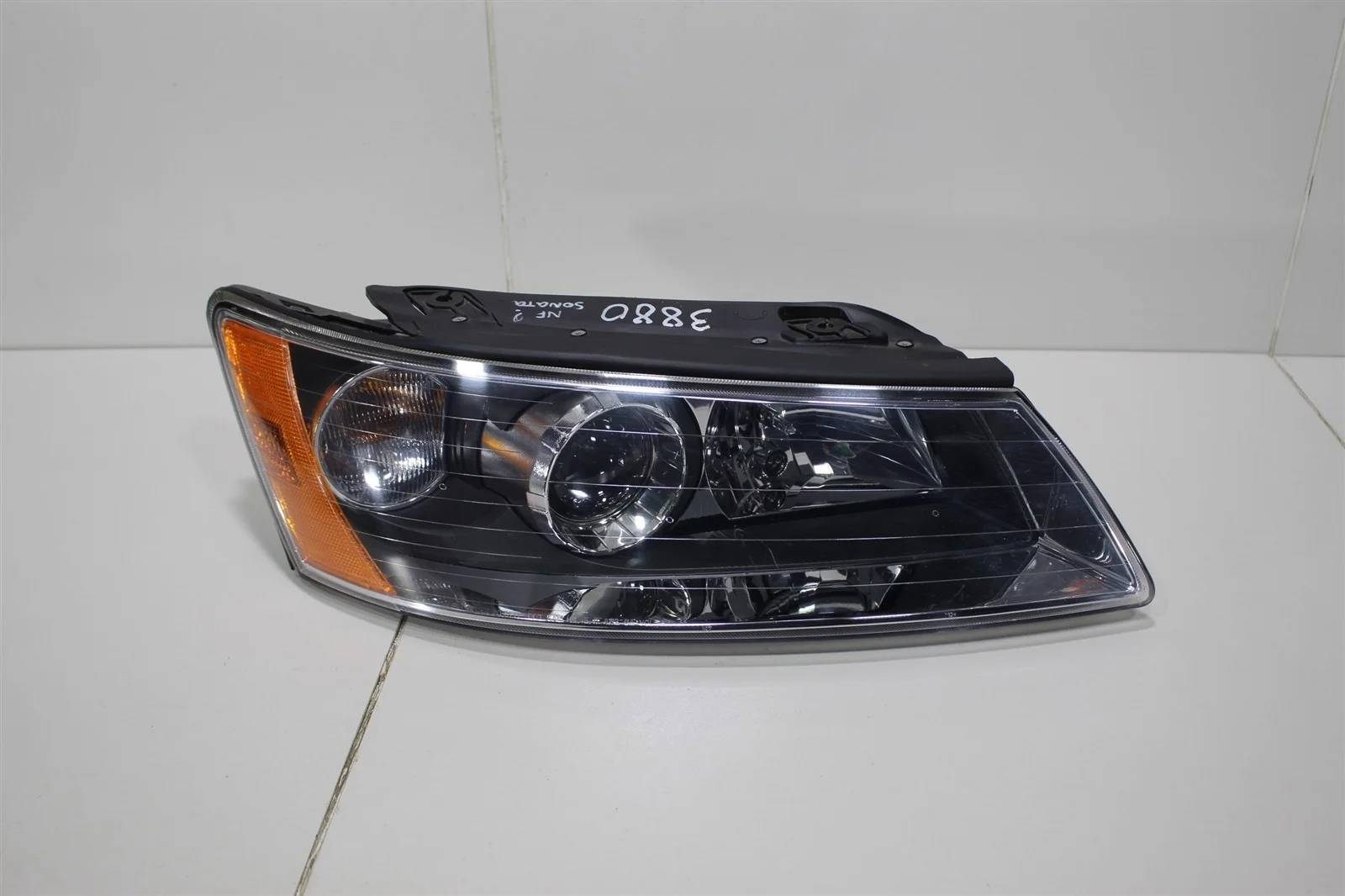 Фара HYUNDAI SONATA 2008-2010 921023K520 NF, правая