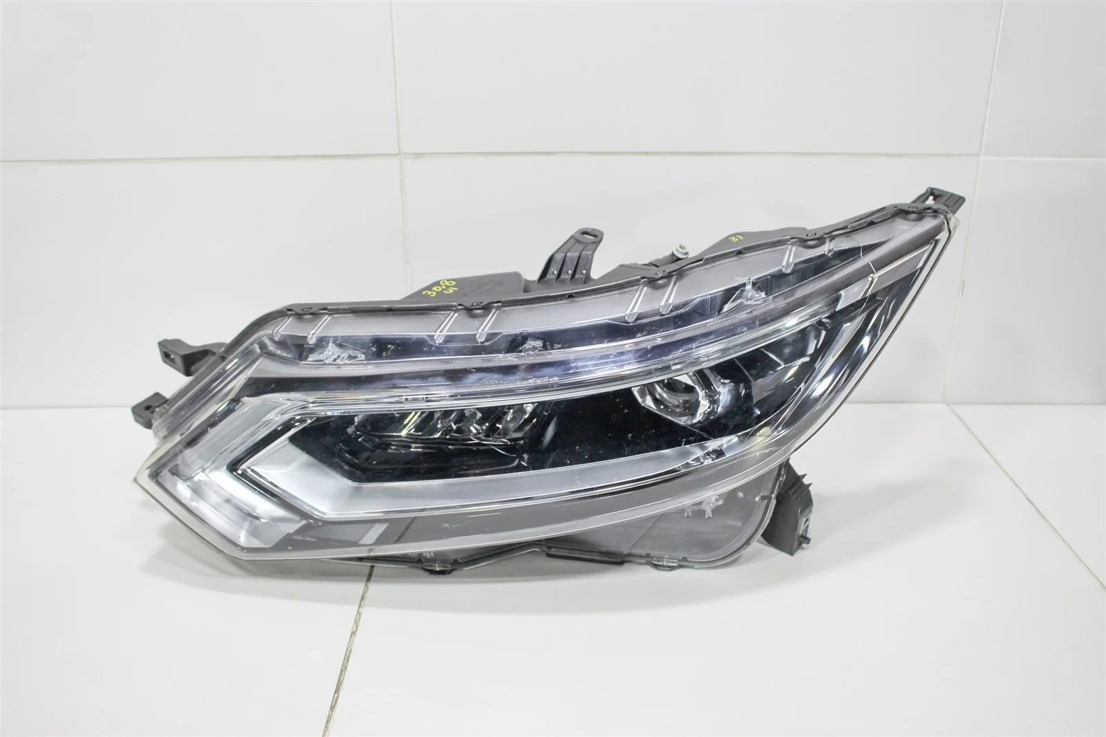 Фара NISSAN QASHQAI 2017+ 26060HV05B J11, левая