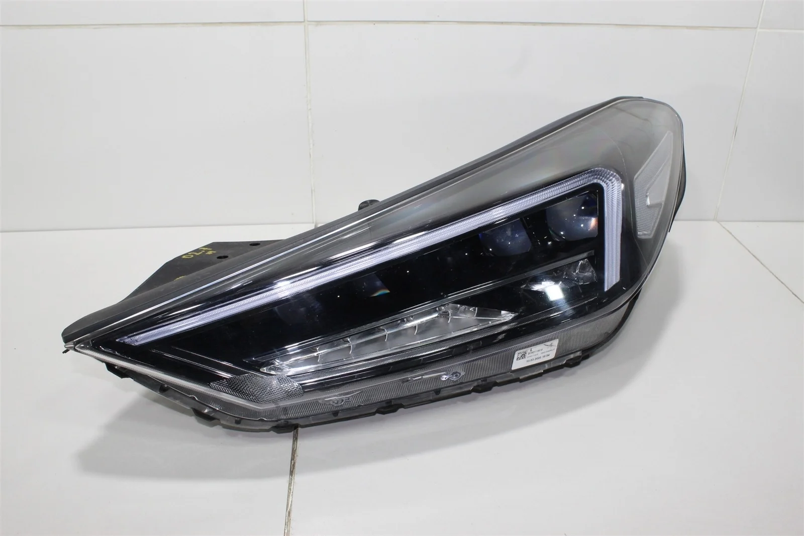 Фара Hyundai Tucson 2018+ 92101D7700 TL, левая