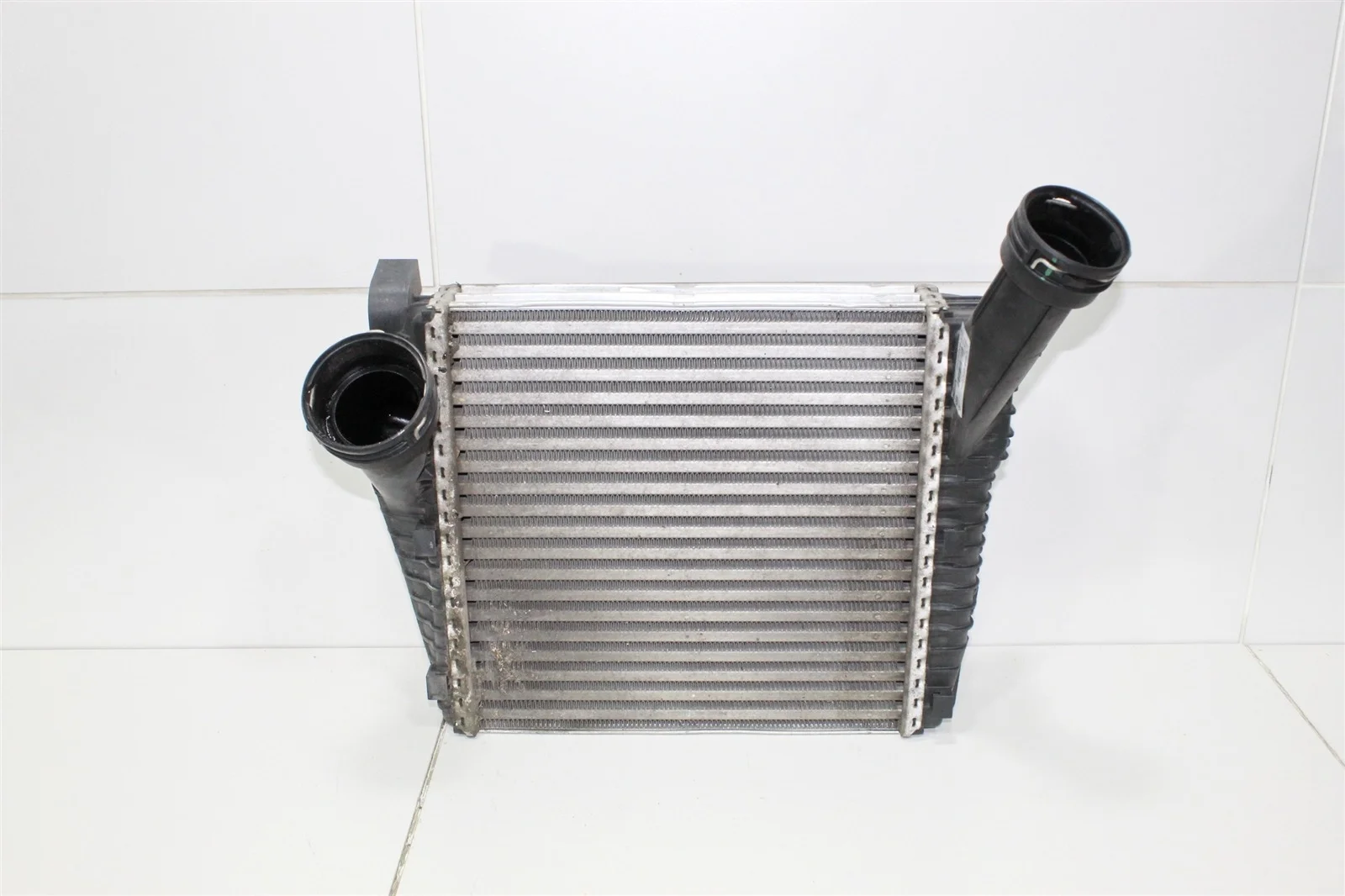 Интеркулер PORSCHE CAYENNE 2014 7P0145804A 958 (92A) 3.0L CVVA, правый