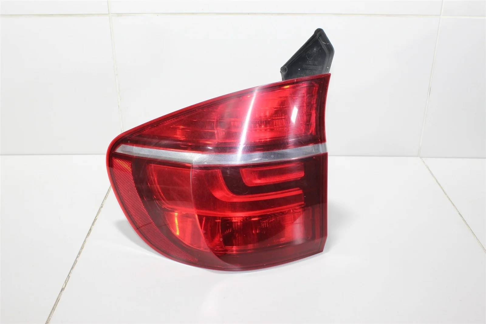 Фонарь BMW X5 2013 63217227791 E70, левый